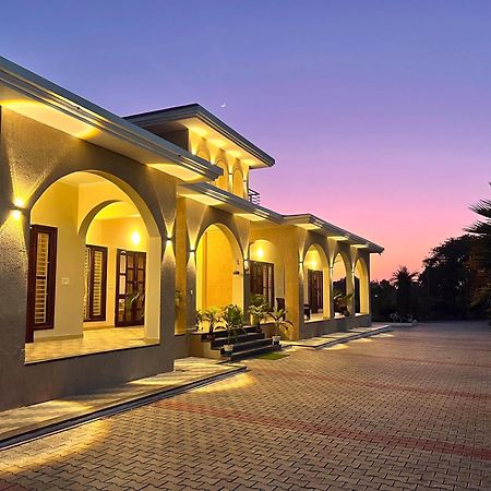 Bundeli Kothi - A Unique Farmstay Орчха Экстерьер фото